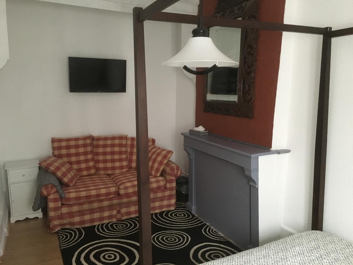 Allo Allo Bed & Breakfast Le Grand-Bourg Bagian luar foto
